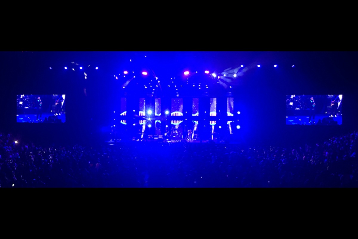 Concert stage with LED screen and full AV effects – national tour