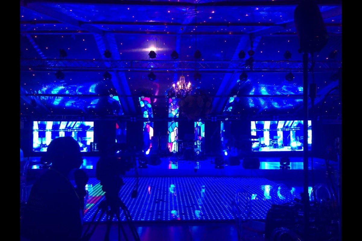 Full LED room coverage for virtual and hybrid event