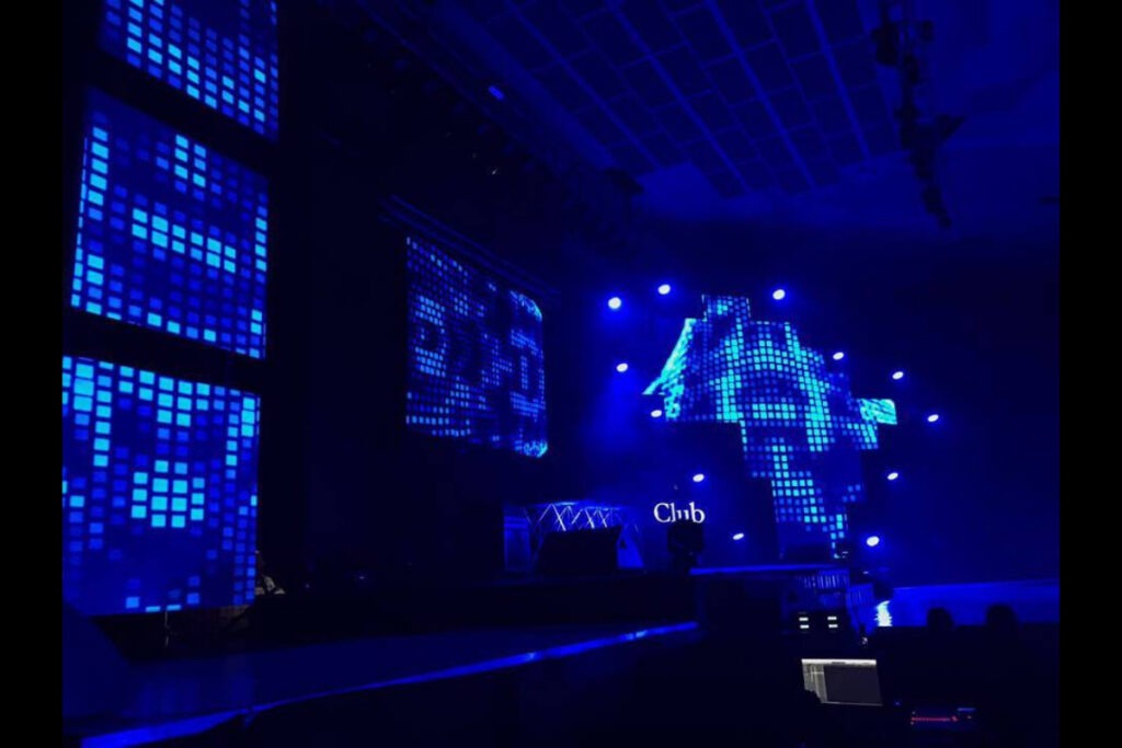 Large LED wall on stage with animated Africa content – Cape Town