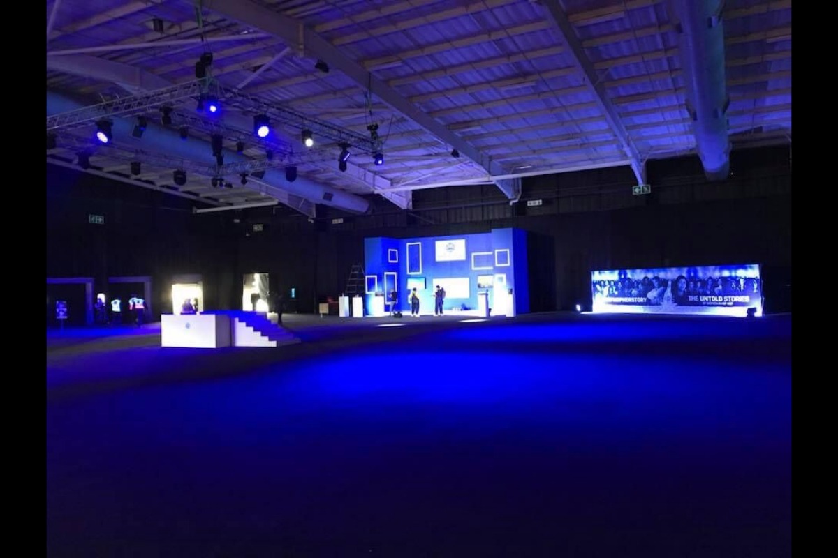 Large-scale LED lighting installation in expo venue